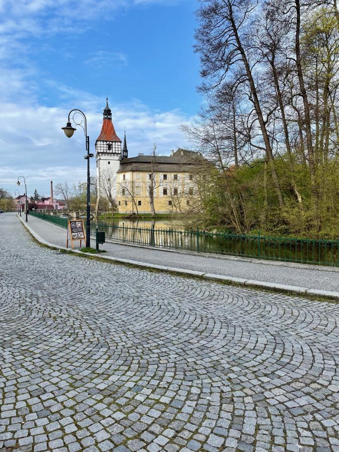 Apartmany V Podzamci V Blizkosti Zamku Blatna Exterior photo