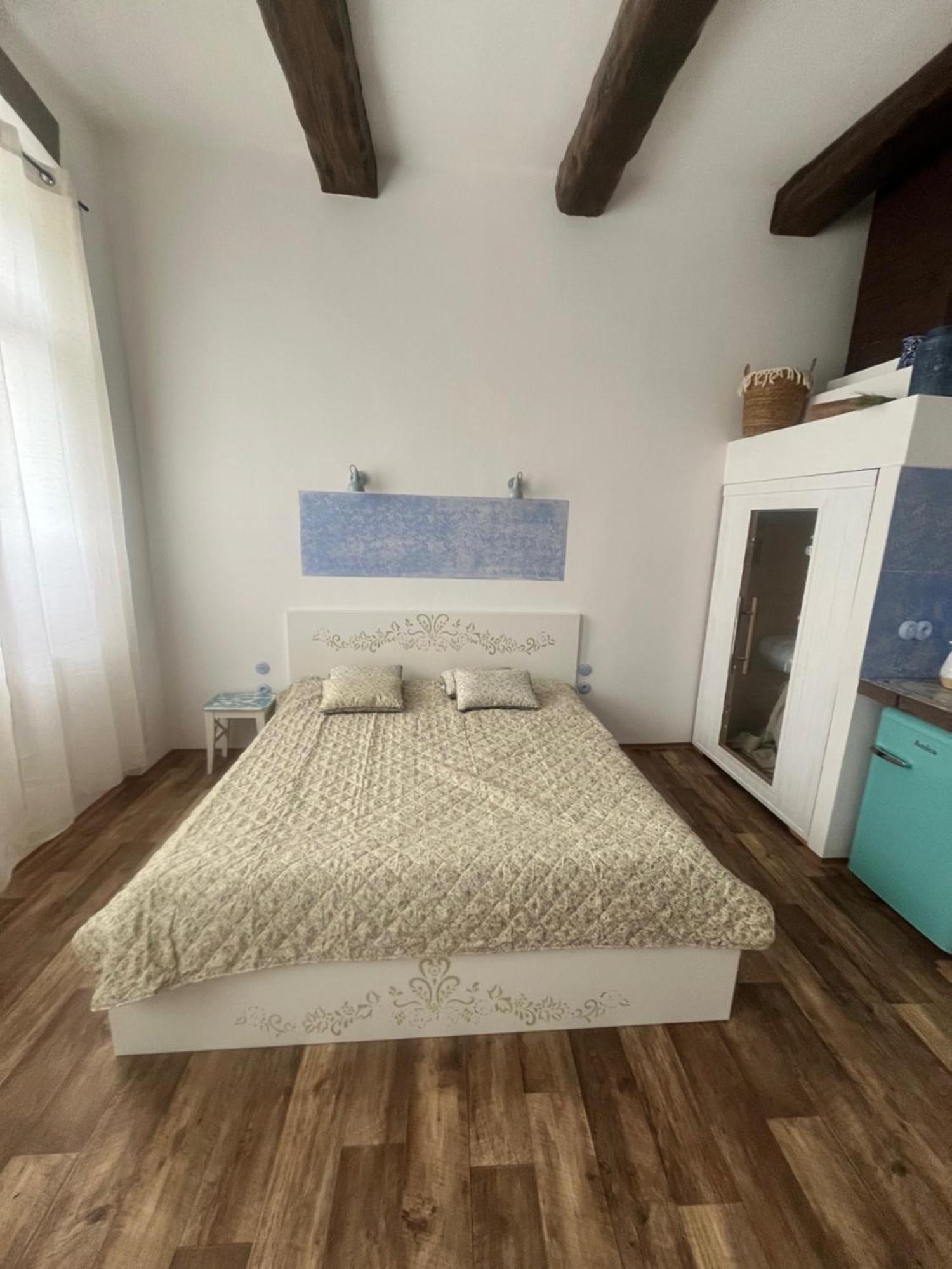 Apartmany V Podzamci V Blizkosti Zamku Blatna Exterior photo